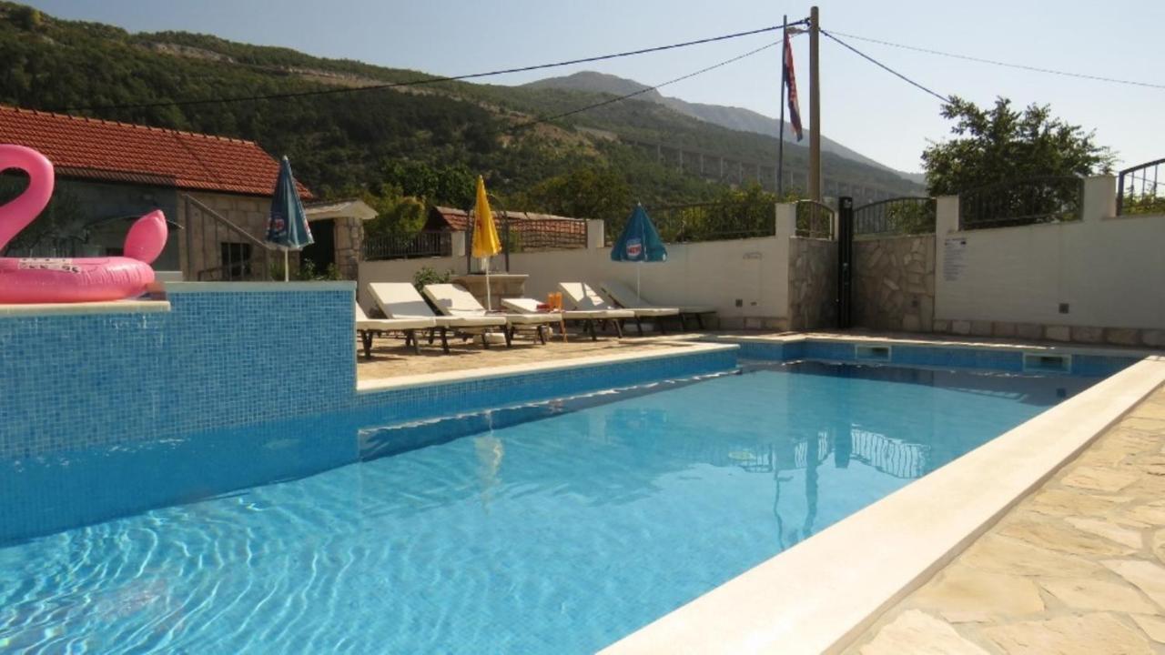 Dvori Stipanovi With Heated Pool And Jacuzzi Villa Donje Rascane Exterior photo
